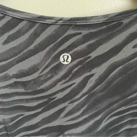 Lululemon Align Short Sleeve 4 - Picture 6 of 6